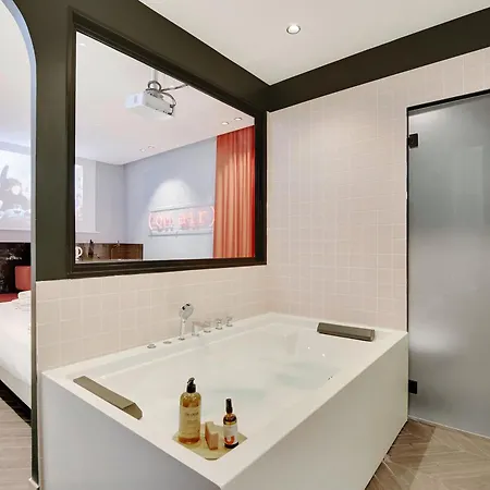Magnifique 2p Avec Jacuzzi Et Cinema Apartament *