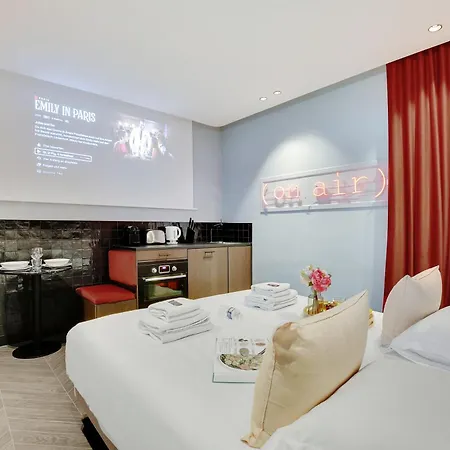 Magnifique 2p Avec Jacuzzi Et Cinema Paryż