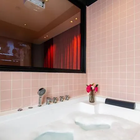 Magnifique Studio 2p Avec Jacuzzi Et Cinema